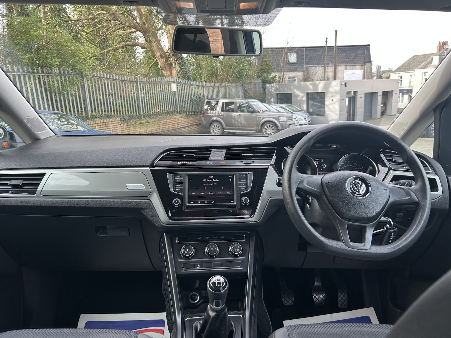 Used Volkswagen Touran 2017 for sale - 77516246: Photo 4