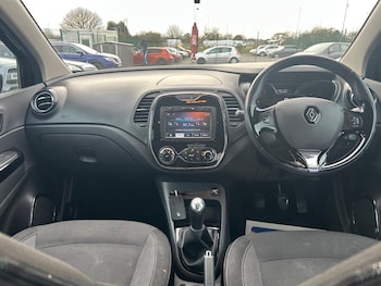 Used Renault Captur 2014 for sale - 76994052: Photo