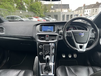 Used Volvo V40 2016 for sale - 78258253: Photo