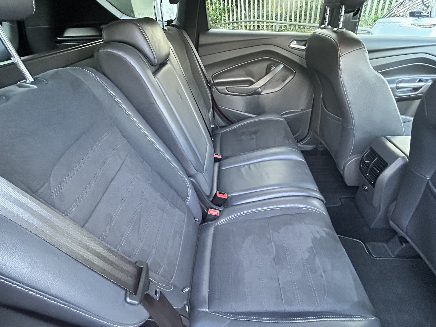 Used Ford Kuga 2017 for sale - 77516215: Photo 3