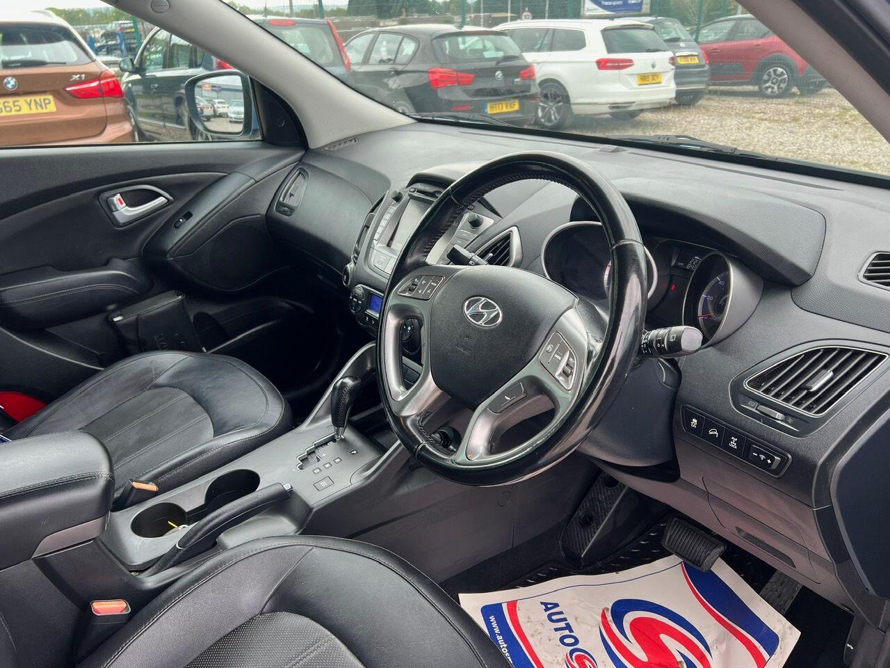 Used Hyundai Ix35 2015 for sale - 76200046: Photo 2