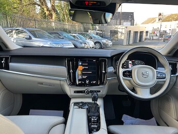 Used Volvo V90 2020 for sale - 77143088: Photo