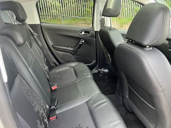 Used Peugeot 208 2013 for sale - 79676308: Photo