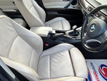 Used BMW 3 Series 2011 for sale - 77516252: Photo