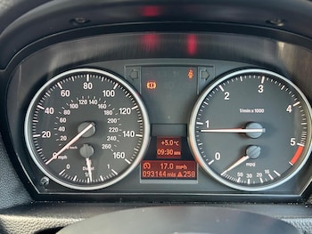 Used BMW 3 Series 2011 for sale - 77516252: Photo