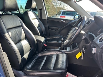 Used Volkswagen Tiguan 2011 for sale - 76612803: Photo