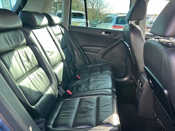 Used Volkswagen Tiguan 2011 for sale - 76612803: Photo