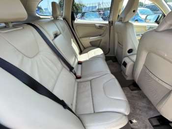 Used Volvo XC60 2010 for sale - 74944794: Photo
