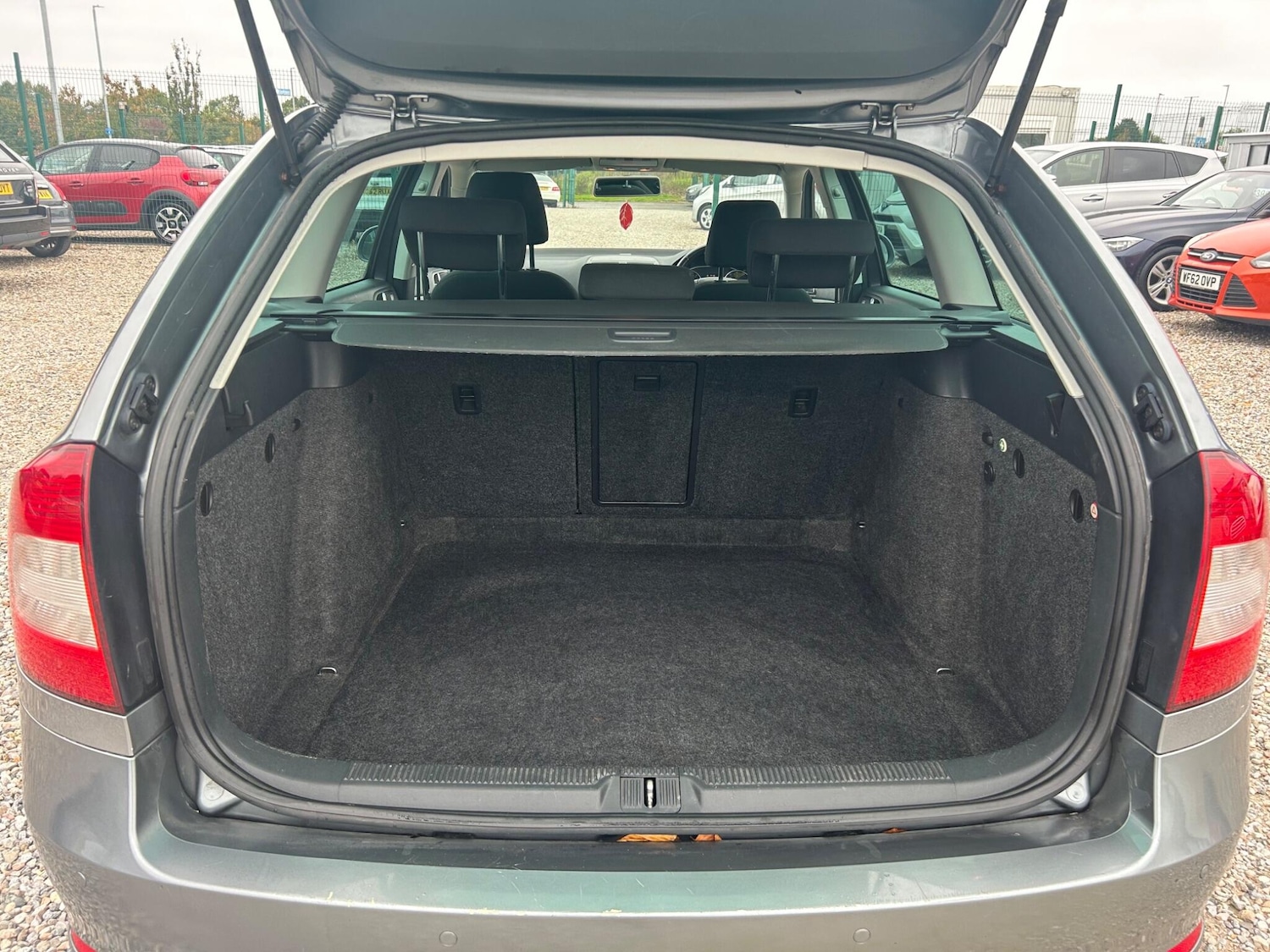 Used Skoda Octavia 2011 for sale - 76701848: Photo 14