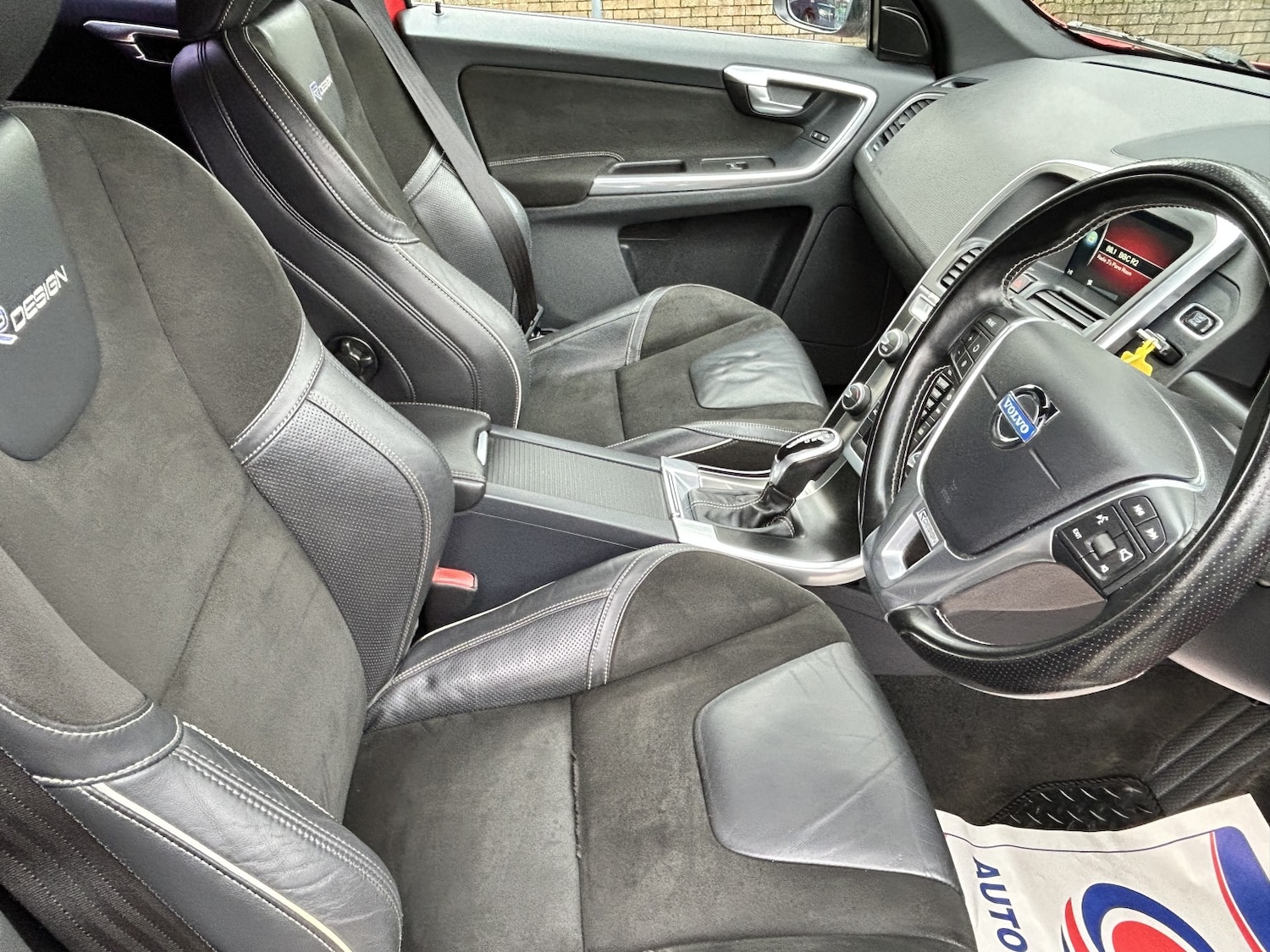 Used Volvo XC60 2014 for sale - 77567483: Photo 2