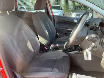 Used Ford Fiesta 2015 for sale - 79845594: Photo