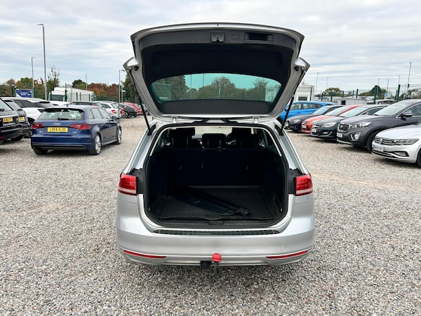 Used Volkswagen Passat 2017 for sale - 76282787: Photo 16