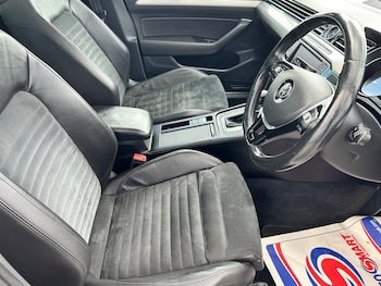 Used Volkswagen Passat 2015 for sale - 76059335: Photo 2