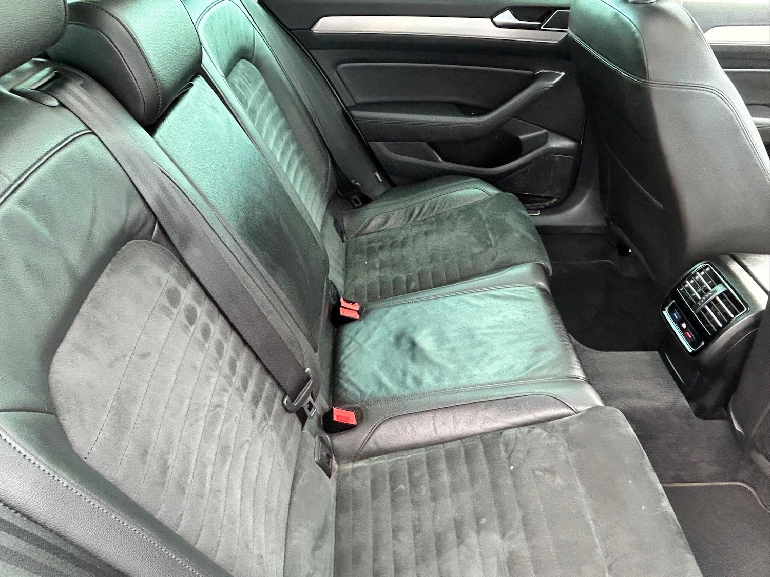 Used Volkswagen Passat 2015 for sale - 76059335: Photo 3