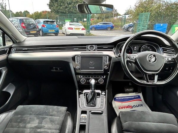 Used Volkswagen Passat 2015 for sale - 76059335: Photo 8