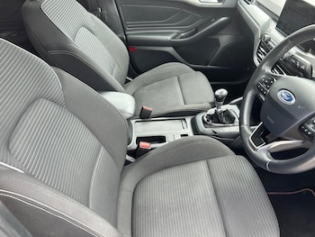 Used Ford Focus 2019 for sale - 75070826: Photo