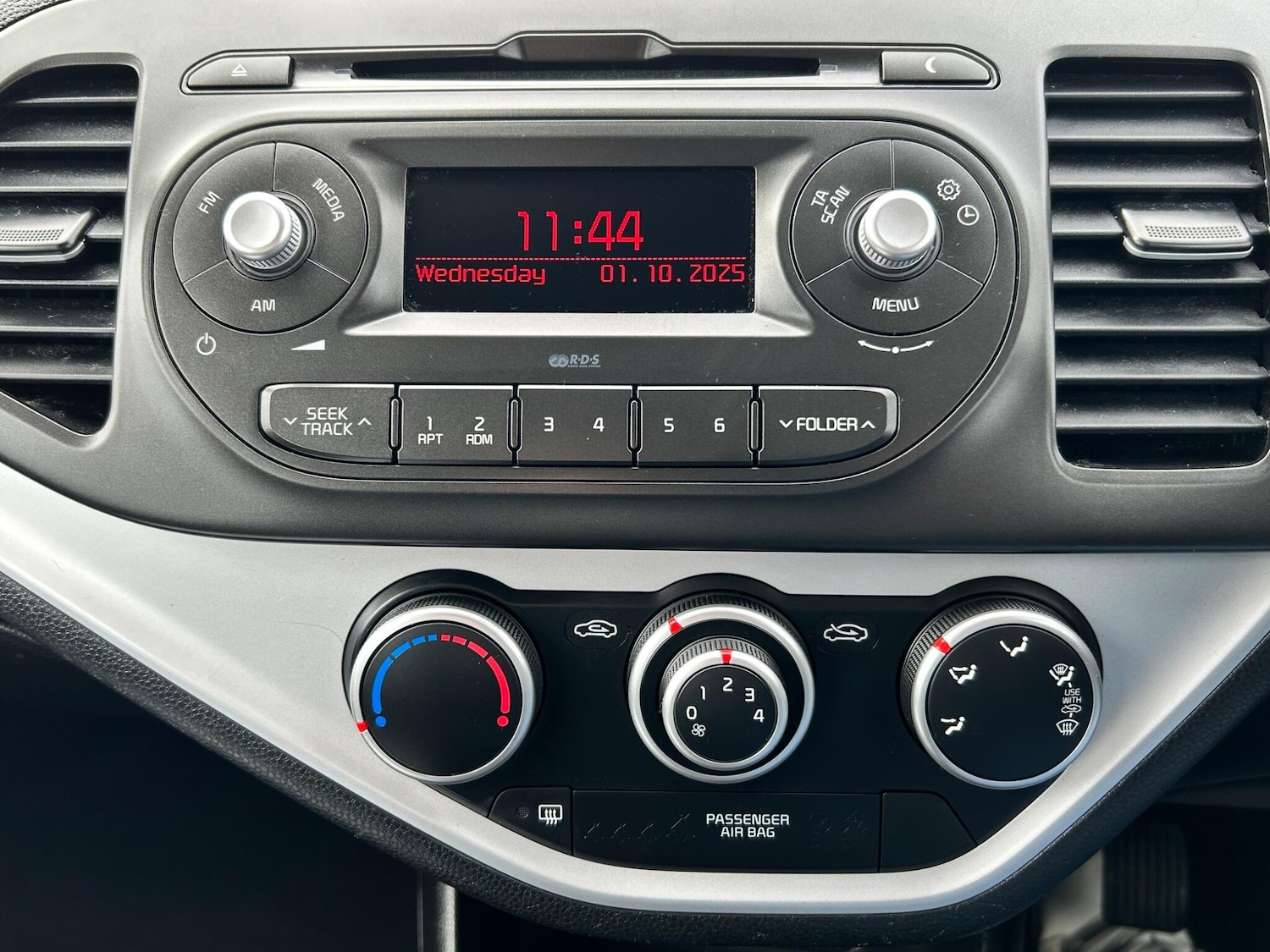 Used Kia Picanto 2016 for sale - 76988433: Photo 5