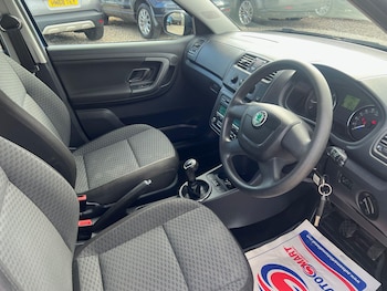 Used Skoda Fabia 2012 for sale - 76294949: Photo 2