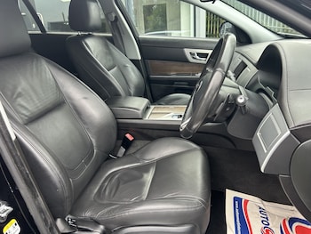 Used Jaguar XF 2014 for sale - 77516219: Photo