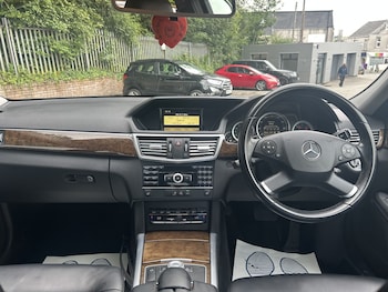 Used Mercedes-Benz E Class 2011 for sale - 78920938: Photo