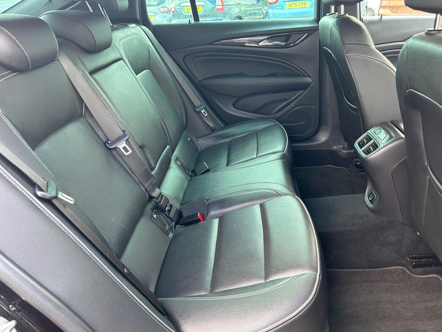 Used Vauxhall Insignia 2017 for sale - 75768724: Photo 3