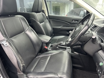 Used Honda CR-V 2017 for sale - 78018312: Photo