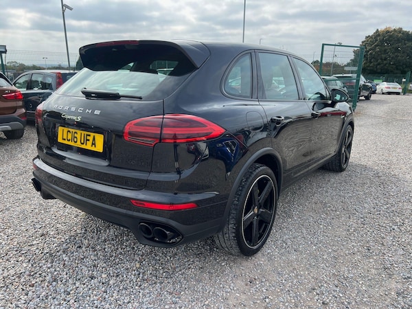 Used Porsche Cayenne 2016 for sale - 76246631: Photo 11