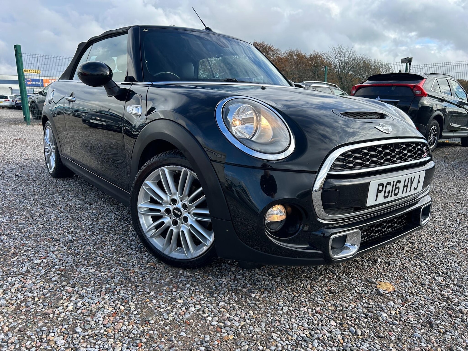 Used MINI Convertible 2016 for sale - 76361313: Photo 1