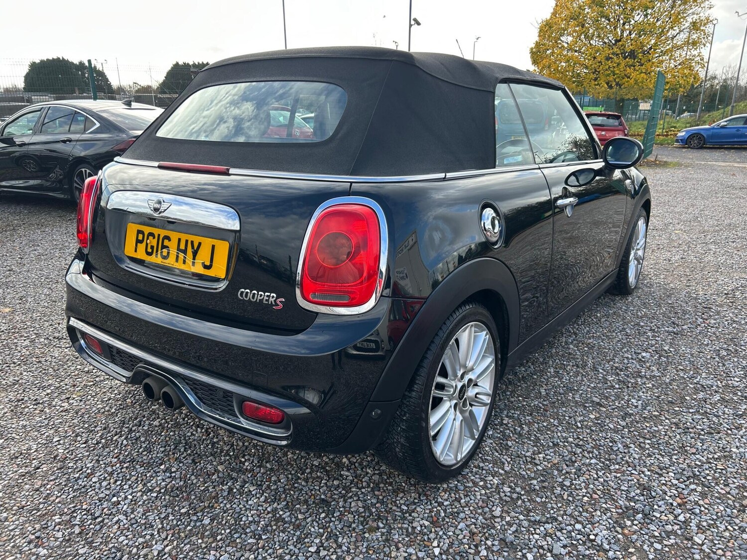 Used MINI Convertible 2016 for sale - 76361313: Photo 7