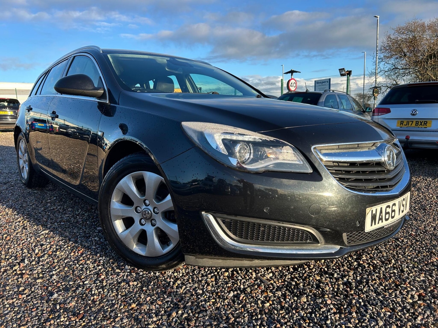Used Vauxhall Insignia 2016 for sale - 76765448: Photo 1