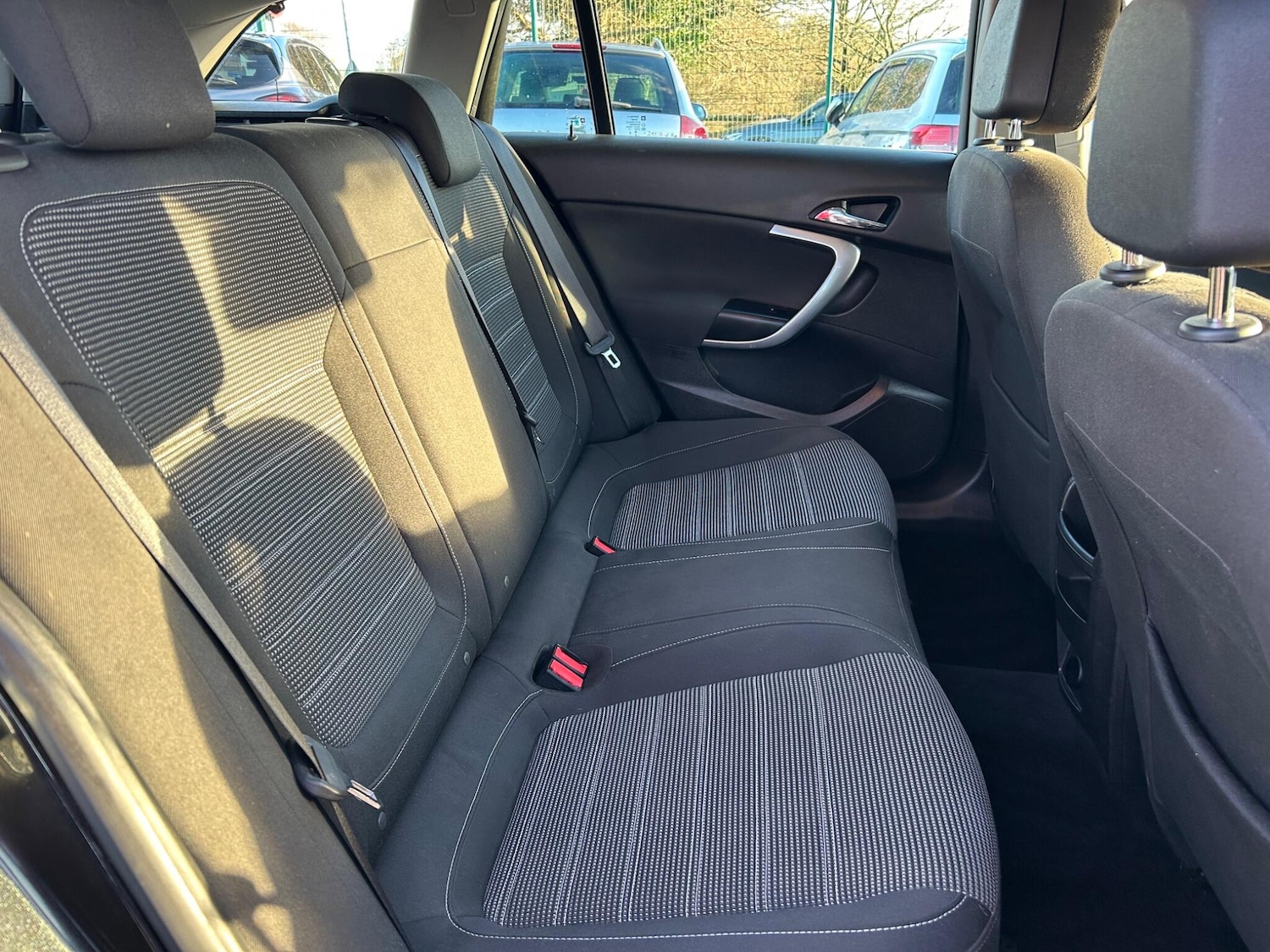 Used Vauxhall Insignia 2016 for sale - 76765448: Photo 3