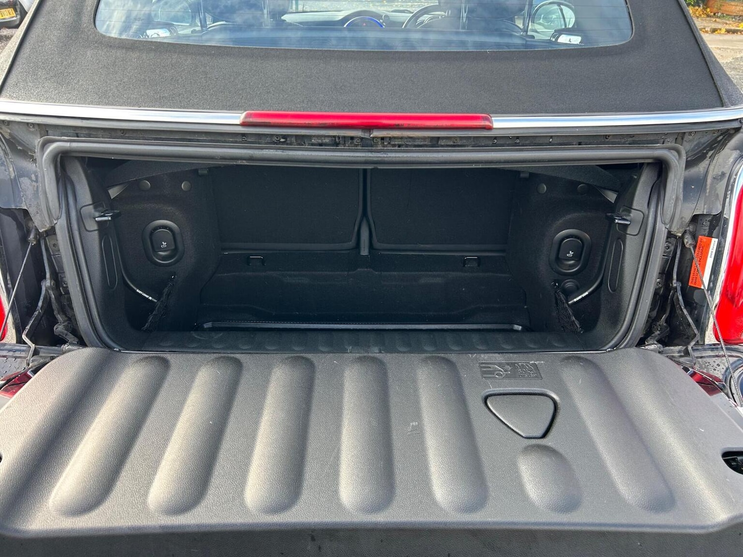 Used MINI Convertible 2016 for sale - 77516240: Photo 13