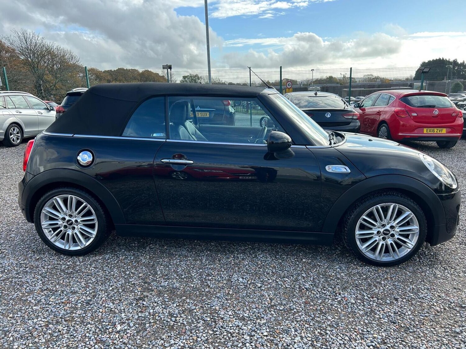 Used MINI Convertible 2016 for sale - 77516240: Photo 6