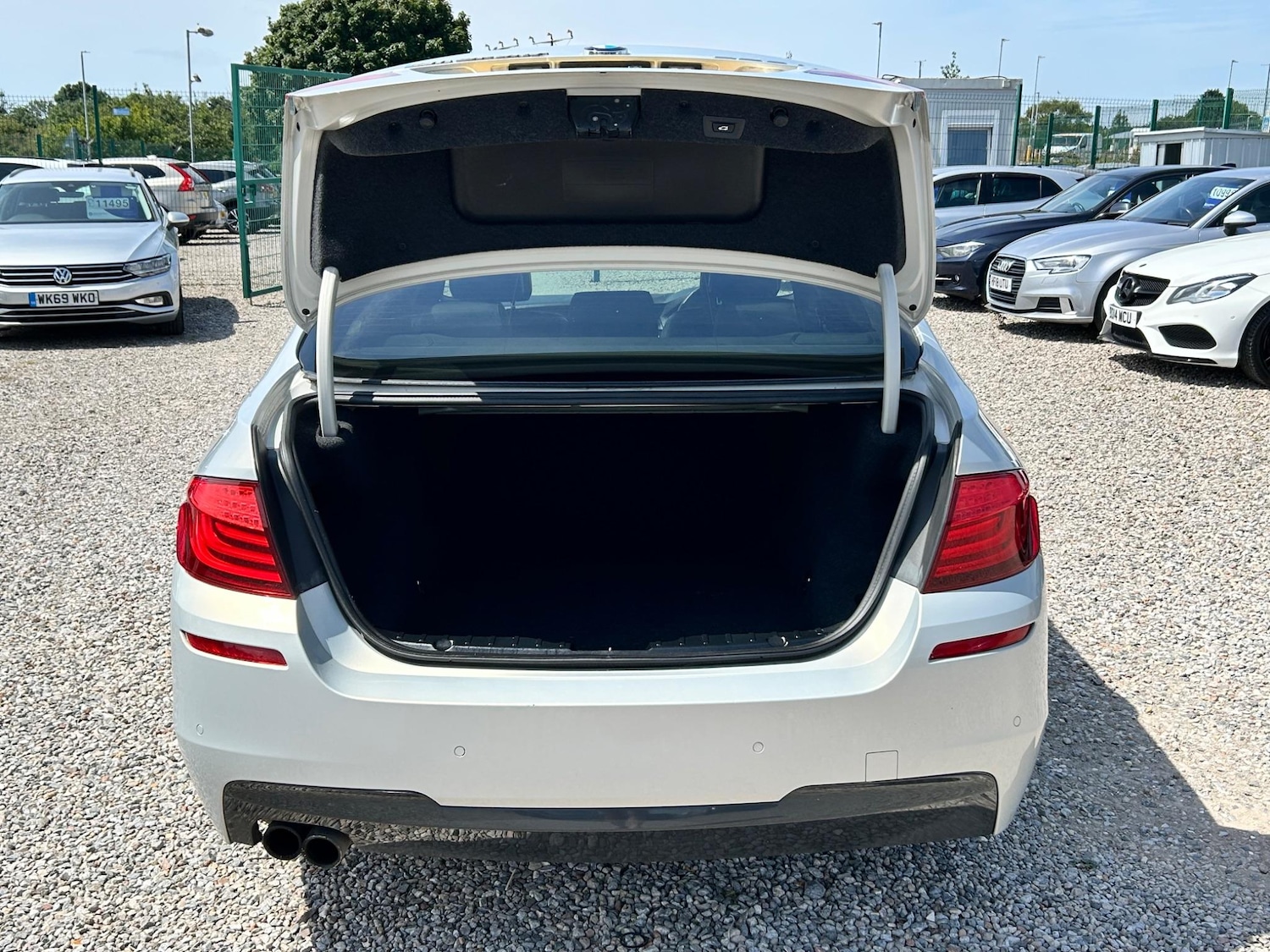 Used BMW 5 Series 2011 for sale - 76993860: Photo 17