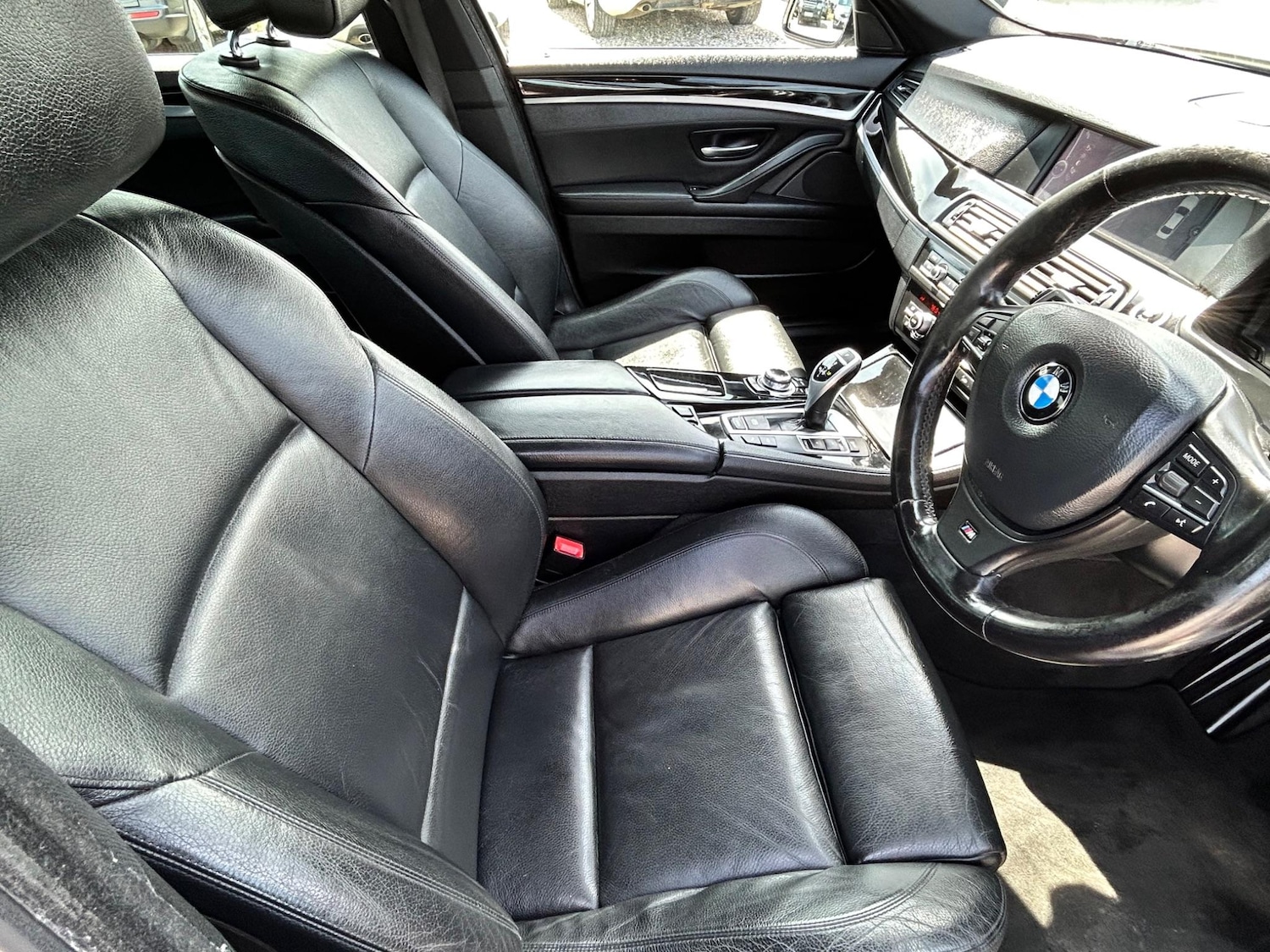 Used BMW 5 Series 2011 for sale - 76993860: Photo 2