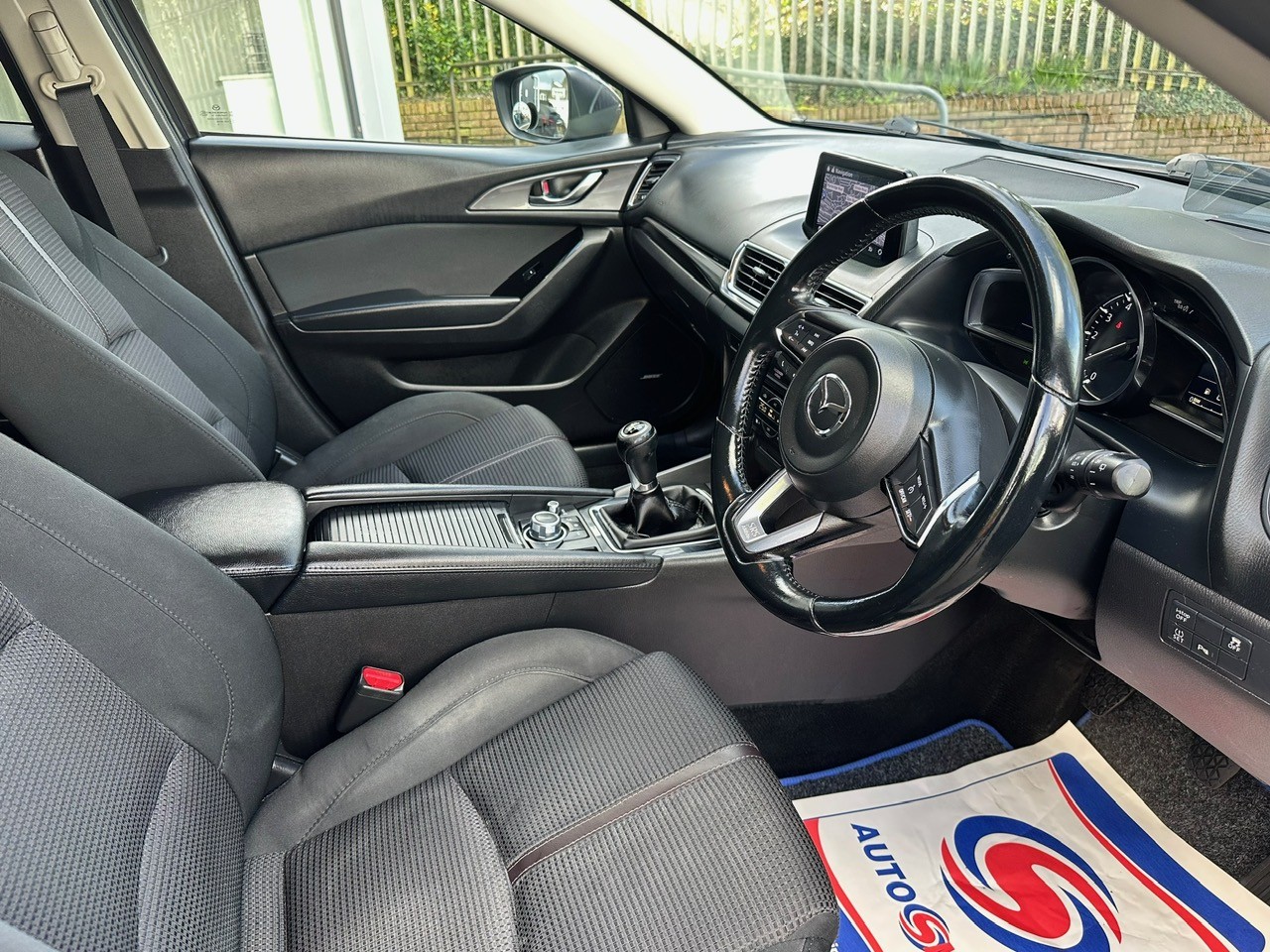 Used Mazda Mazda3 2018 for sale - 77567485: Photo 2