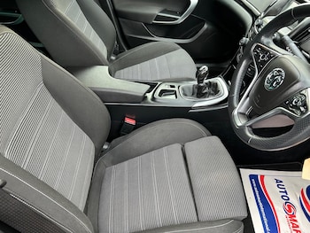 Used Vauxhall Insignia 2015 for sale - 77254793: Photo