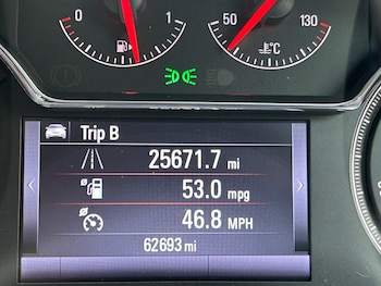 Used Vauxhall Insignia 2015 for sale - 77254793: Photo