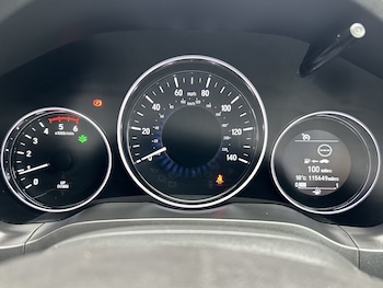 Used Honda HR-V 2017 for sale - 78070505: Photo