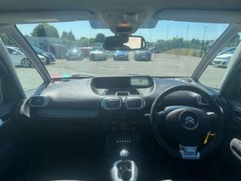 Used Citroen C3 Picasso 2017 for sale - 74725460: Photo