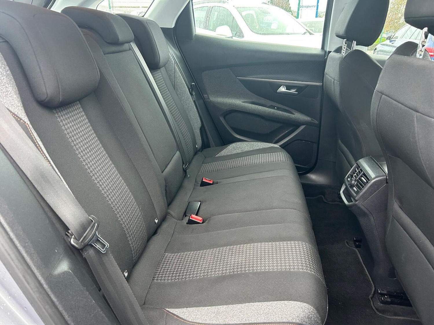 Used Peugeot 3008 2018 for sale - 77516232: Photo 3