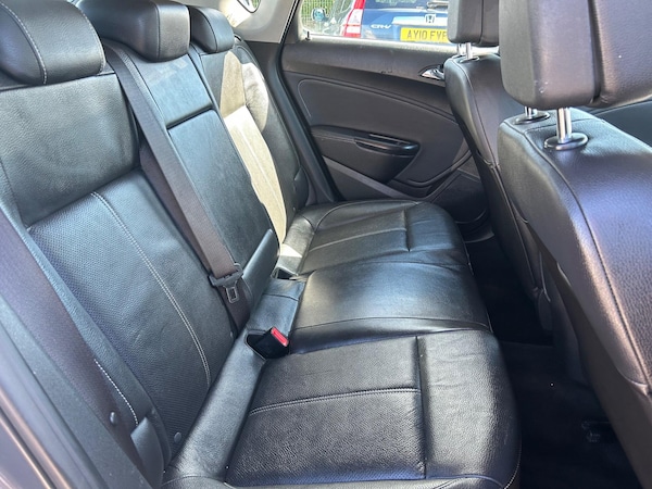 Used Vauxhall Astra 2013 for sale - 76200416: Photo 3