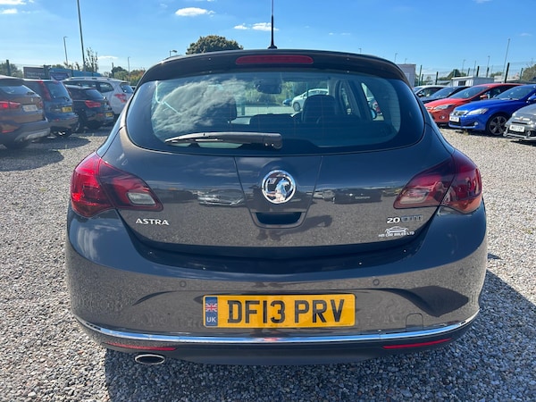Used Vauxhall Astra 2013 for sale - 76200416: Photo 9