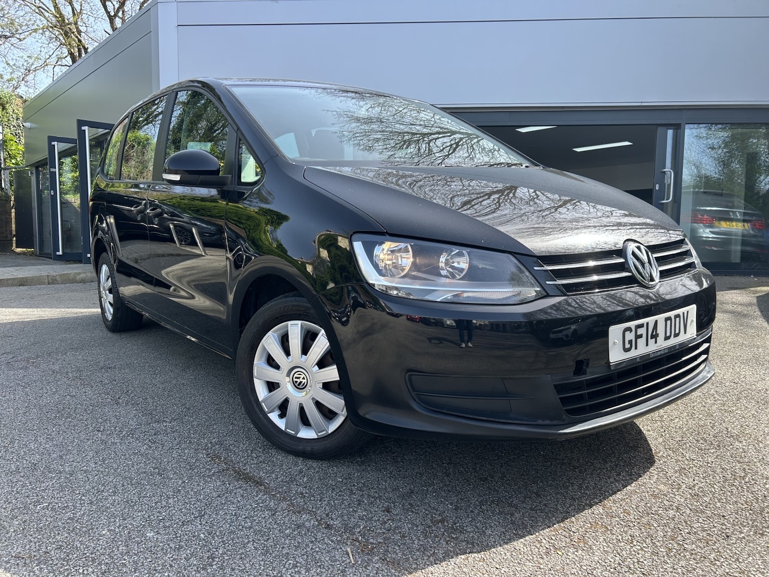 Used Volkswagen Sharan 2014 for sale - 78168778: Photo 1