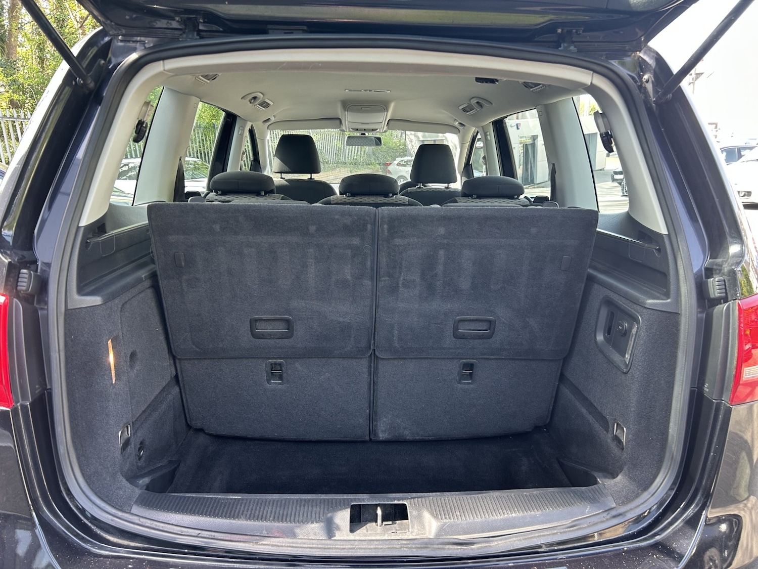 Used Volkswagen Sharan 2014 for sale - 78168778: Photo 14