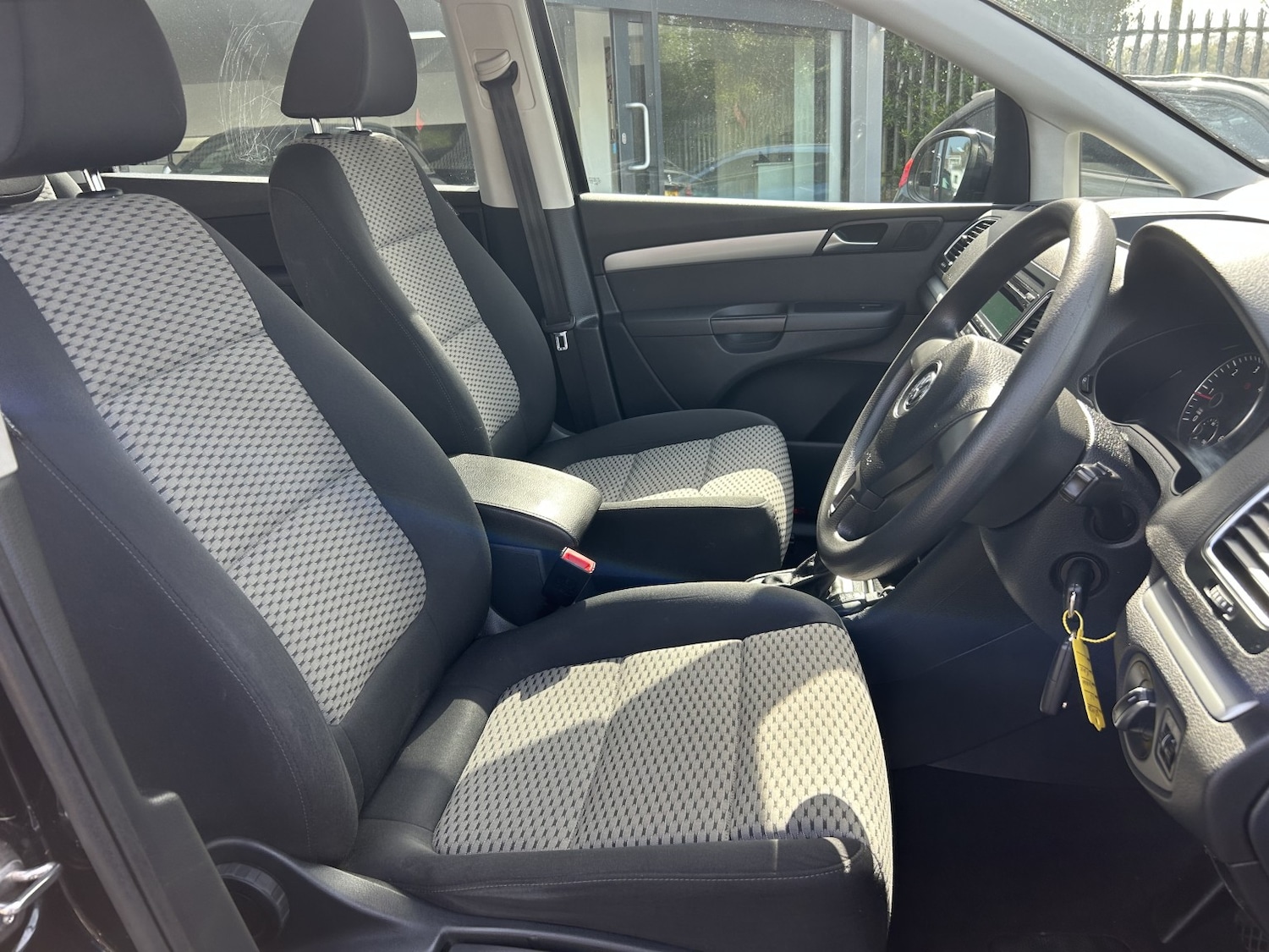 Used Volkswagen Sharan 2014 for sale - 78168778: Photo 2