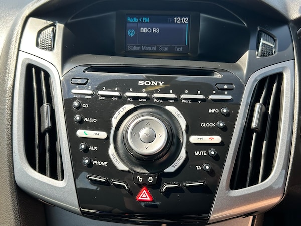 Used Ford Focus 2011 for sale - 75635159: Photo 5
