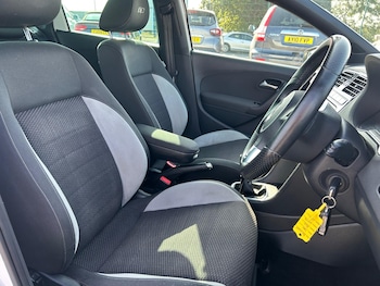 Used Volkswagen Polo 2012 for sale - 75622588: Photo