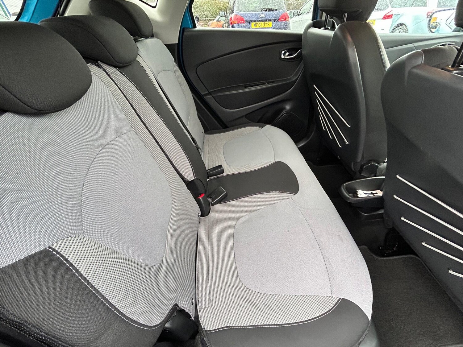 Used Renault Captur 2014 for sale - 76348858: Photo 3