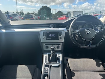 Used Volkswagen Passat 2016 for sale - 75769826: Photo